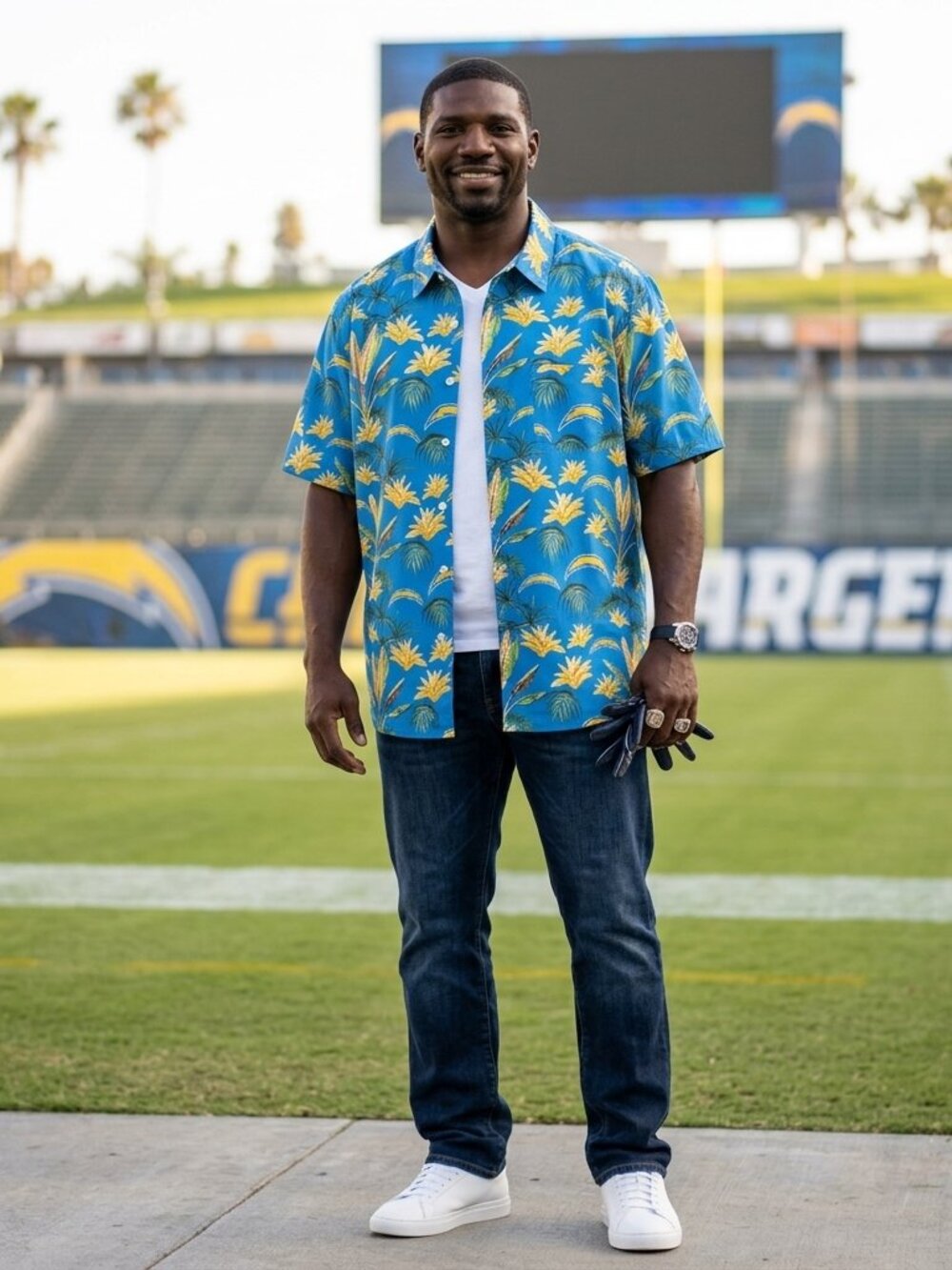 NFL TEAMS APPAREL Los Angeles Chargers Victory Hawaiian Shirt Blue/Yellow 2XL